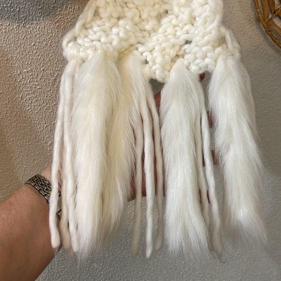 White House Black Market Winter Scarf - Picture 6 of 7